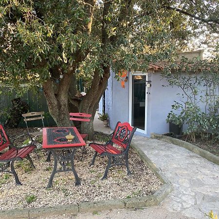 Studio Havre De Paix Au Pont Du Gard Piscine Et Jacuzzi Chez Valerie Payre Vers Pont du Gard Εξωτερικό φωτογραφία