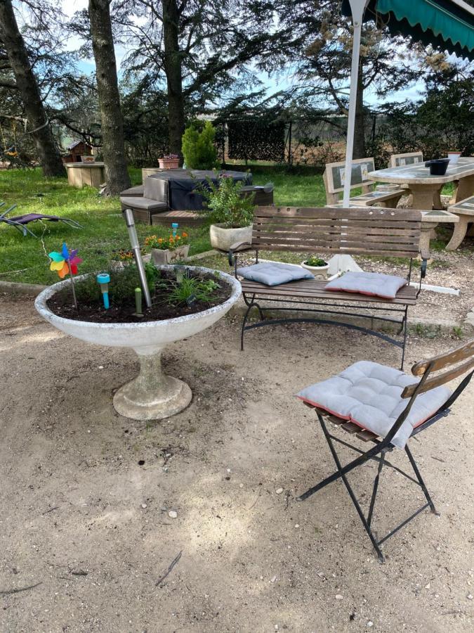 Studio Havre De Paix Au Pont Du Gard Piscine Et Jacuzzi Chez Valerie Payre Vers Pont du Gard Εξωτερικό φωτογραφία